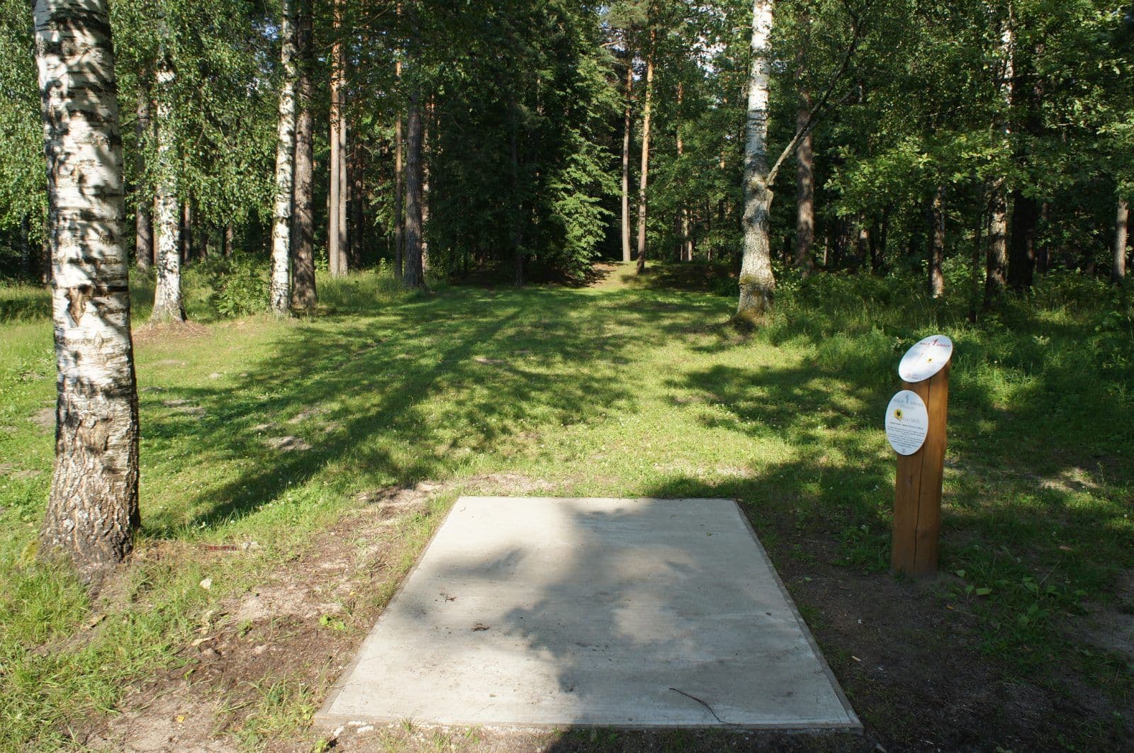 UFOGOLF disku golfa laukuma draugi un atbalstitaji Mezaparks Riga 2014