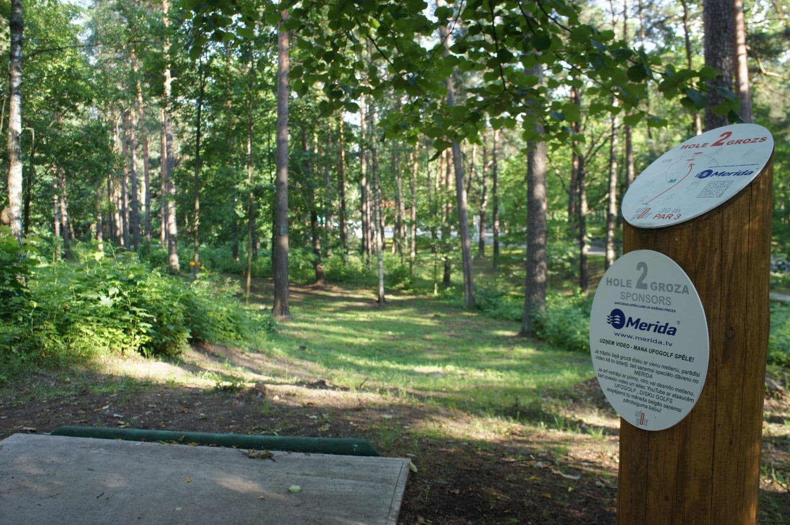UFOGOLF disku golfa laukuma draugi un atbalstitaji Mezaparks Riga 2014