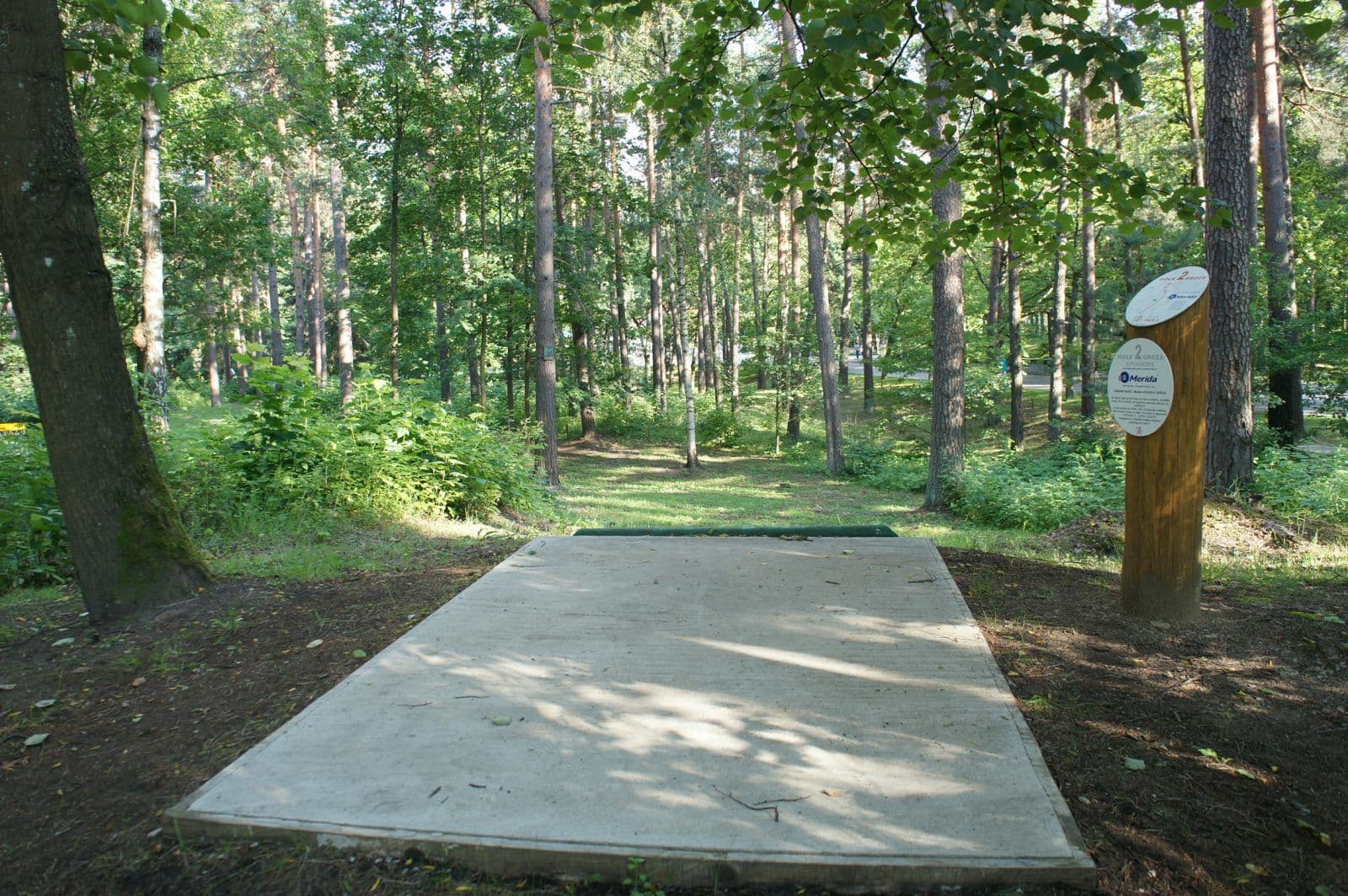 UFOGOLF disku golfa laukuma draugi un atbalstitaji Mezaparks Riga 2014