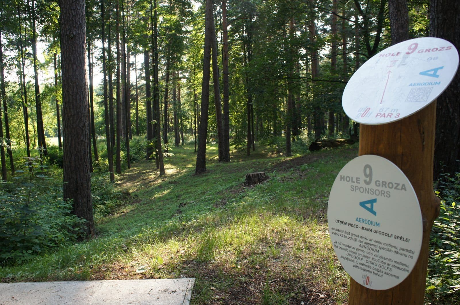 UFOGOLF disku golfa laukuma draugi un atbalstitaji Mezaparks Riga 2014