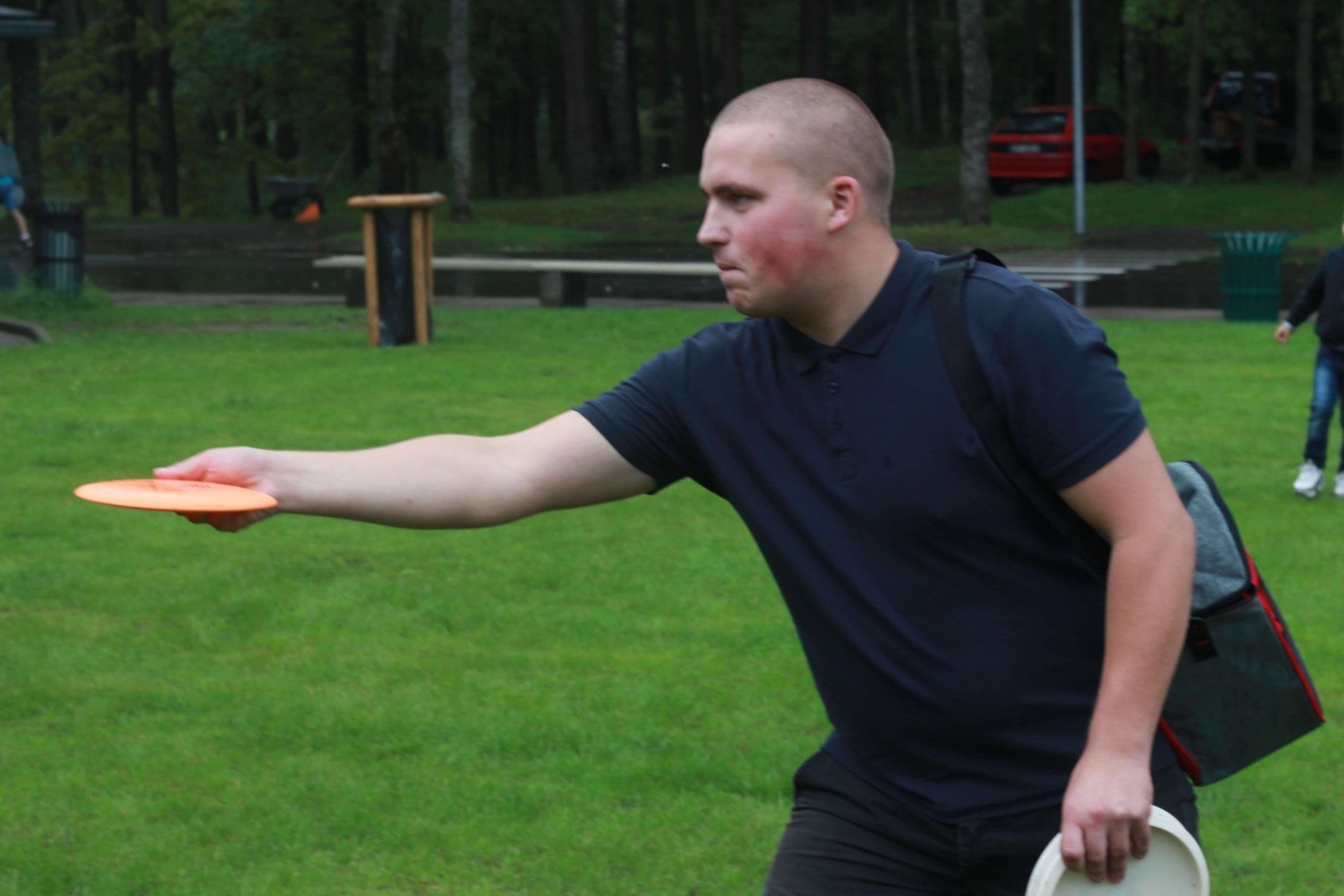 UFOGOLF disku golfa laukuma atklasana 1.septembris 2013 Mezaparks Riga