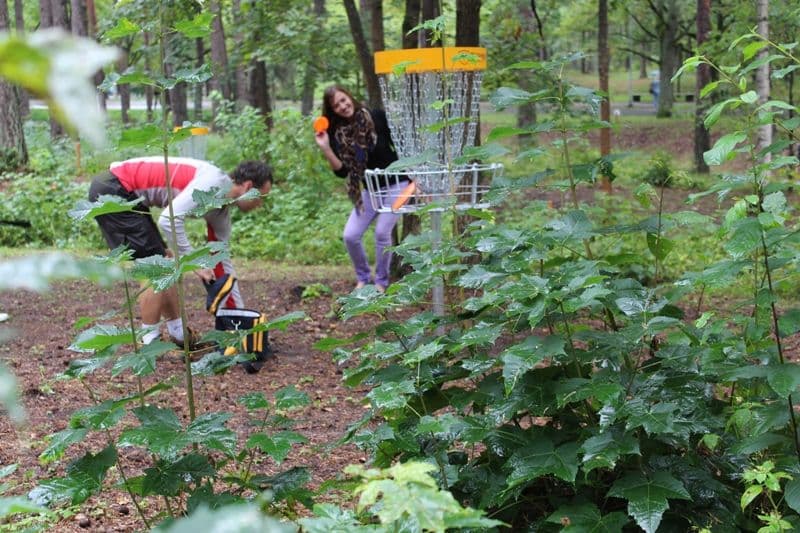 UFOGOLF disku golfa laukuma atklasana 1.septembris 2013 Mezaparks Riga