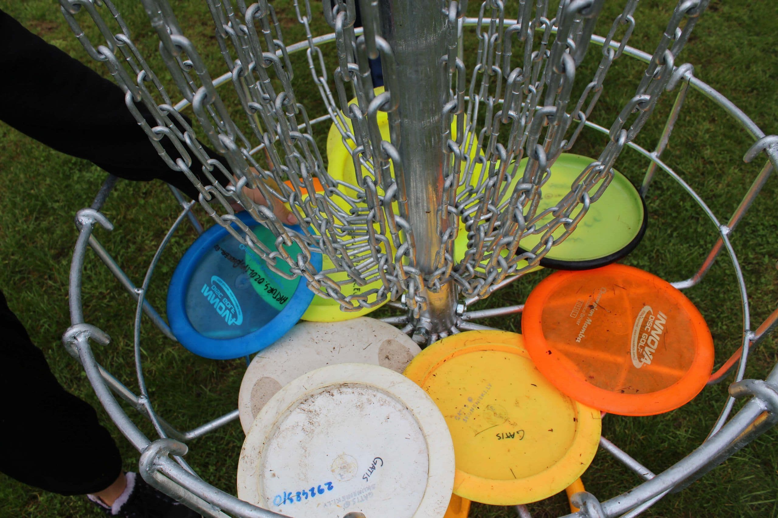 UFOGOLF disku golfa laukuma atklasana 1.septembris 2013 Mezaparks Riga